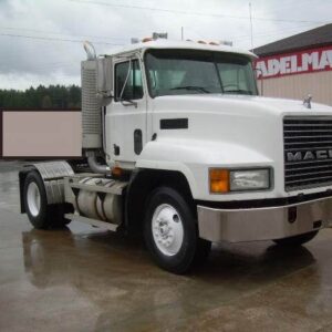 2003 MACK S/A DAYCAB TRACTOR