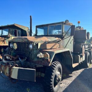 AM GENERAL ARMY CRANE TRUCK