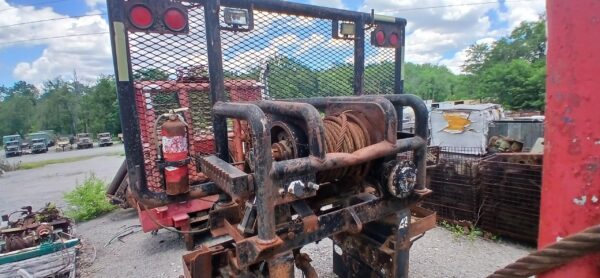 Rufnek 60,000 #  Winch PTO DRIVEN