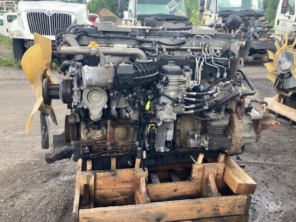 2016 Detroit DD15 472910S
