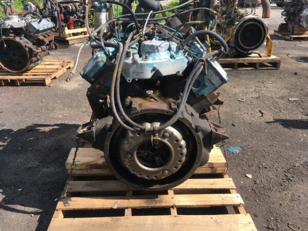 International 9.0 Liter Diesel Engine