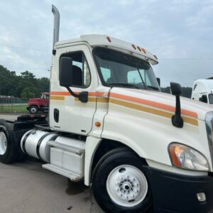 2012 Freightliner Cascadia T/A Day Cab- w/Wet Line