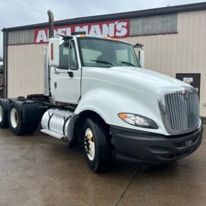 2009 International Prostar T/A Daycab