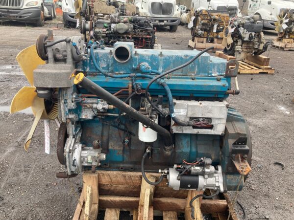 International DT466E 195hp Diesel Engine