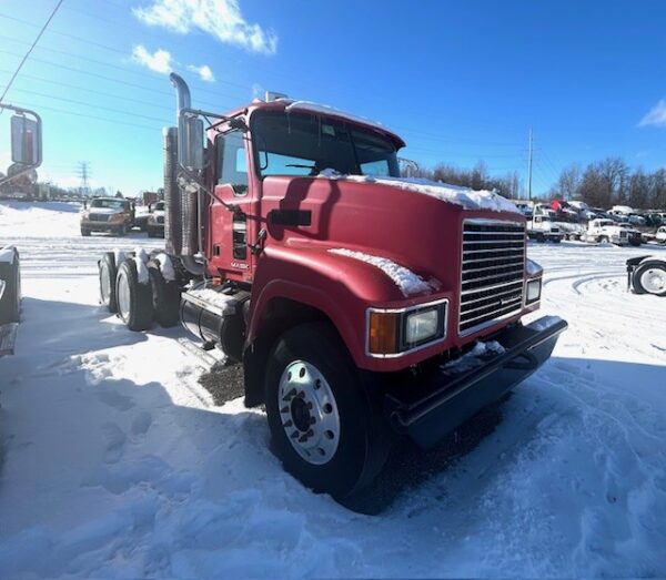2008 Mack CH613 T/A Day Cab- 72k Miles!