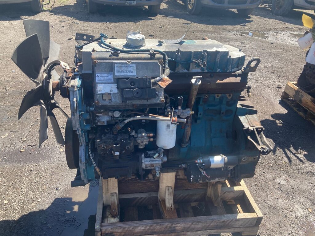 Navistar International DT466E HT