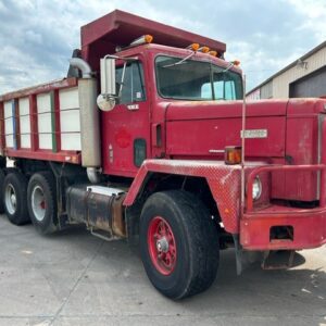 1978 International Paystar 5000- Tri Axle Dump