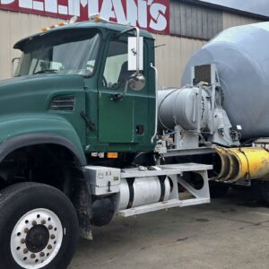 2002 Mack Granite 6×6 Mixer