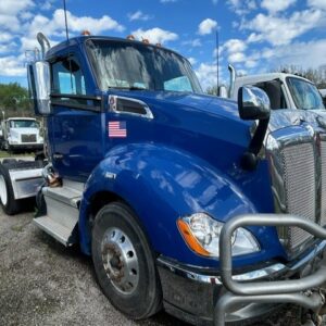 2018 Kenworth T680 T/A Day Cab