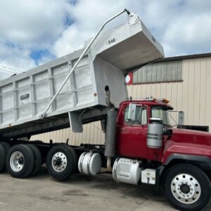 1999 Mack 688S - Tri Axle Dump