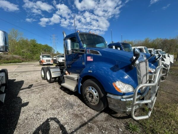 2020 Kenworth T680 T/A Daycab