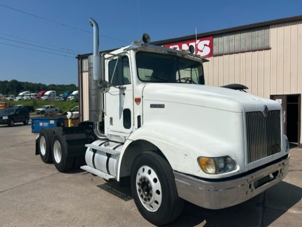 1998 International 9200 T/A Daycab