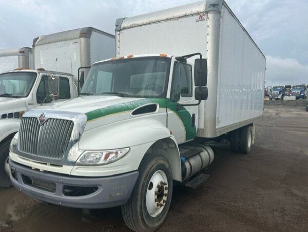 2016 International 4300- 28 ft Box Truck