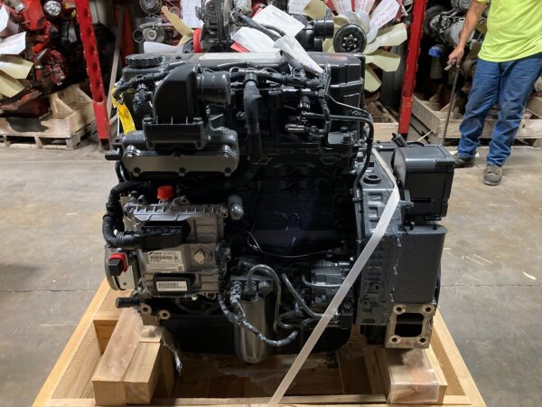 New 2023 FPT F4HFE413N