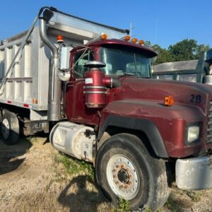 1999 Mack  – Tri Axle Dump