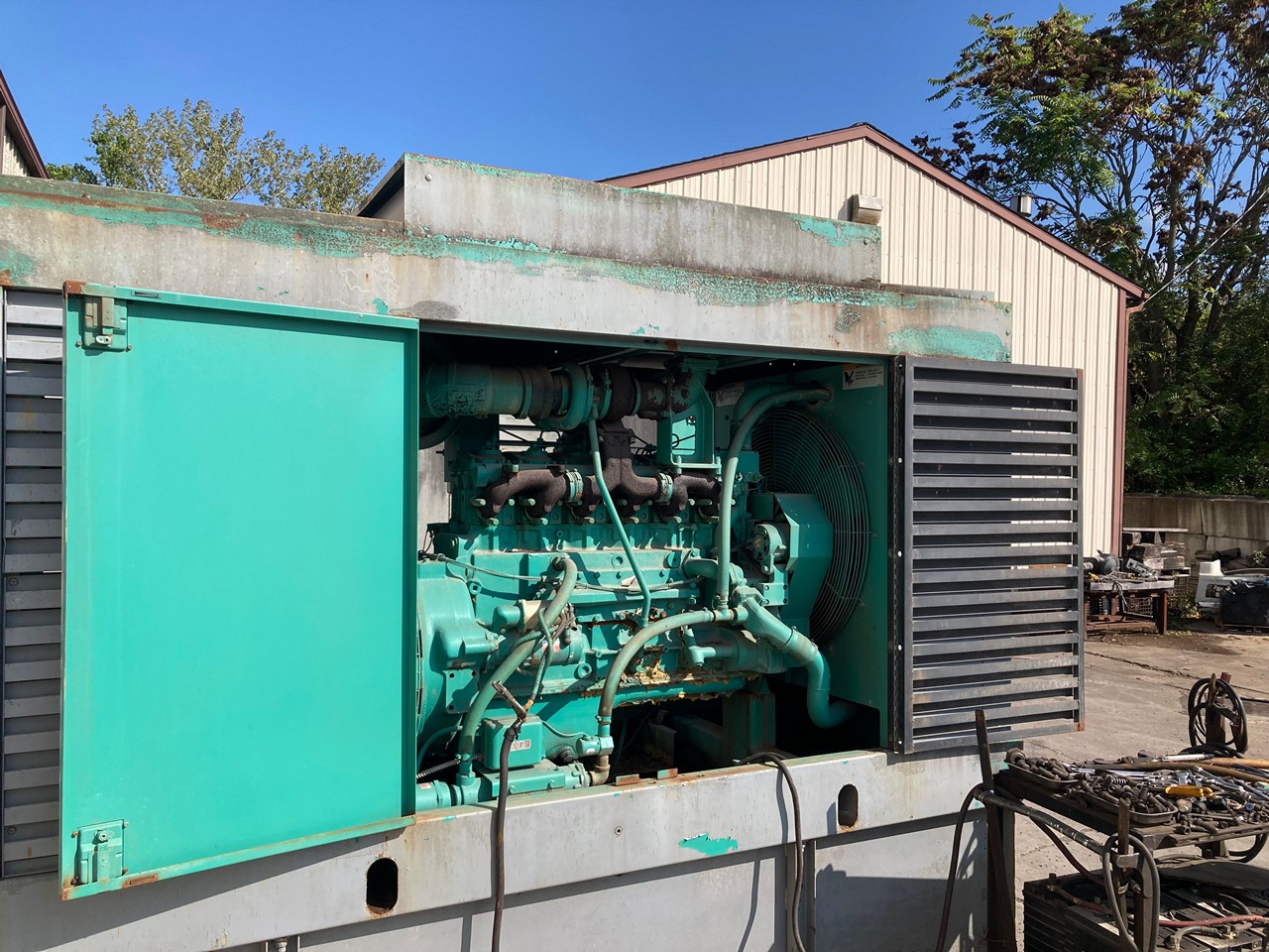 Onan 200KW Diesel Generator