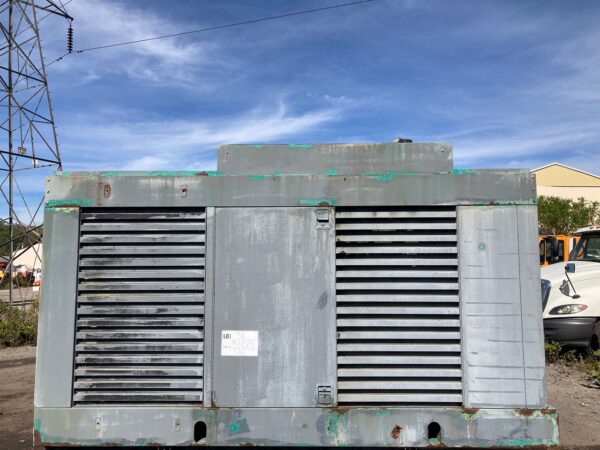 Onan Komatsu 06110T 200KW Diesel Generator - 1,209 Hours
