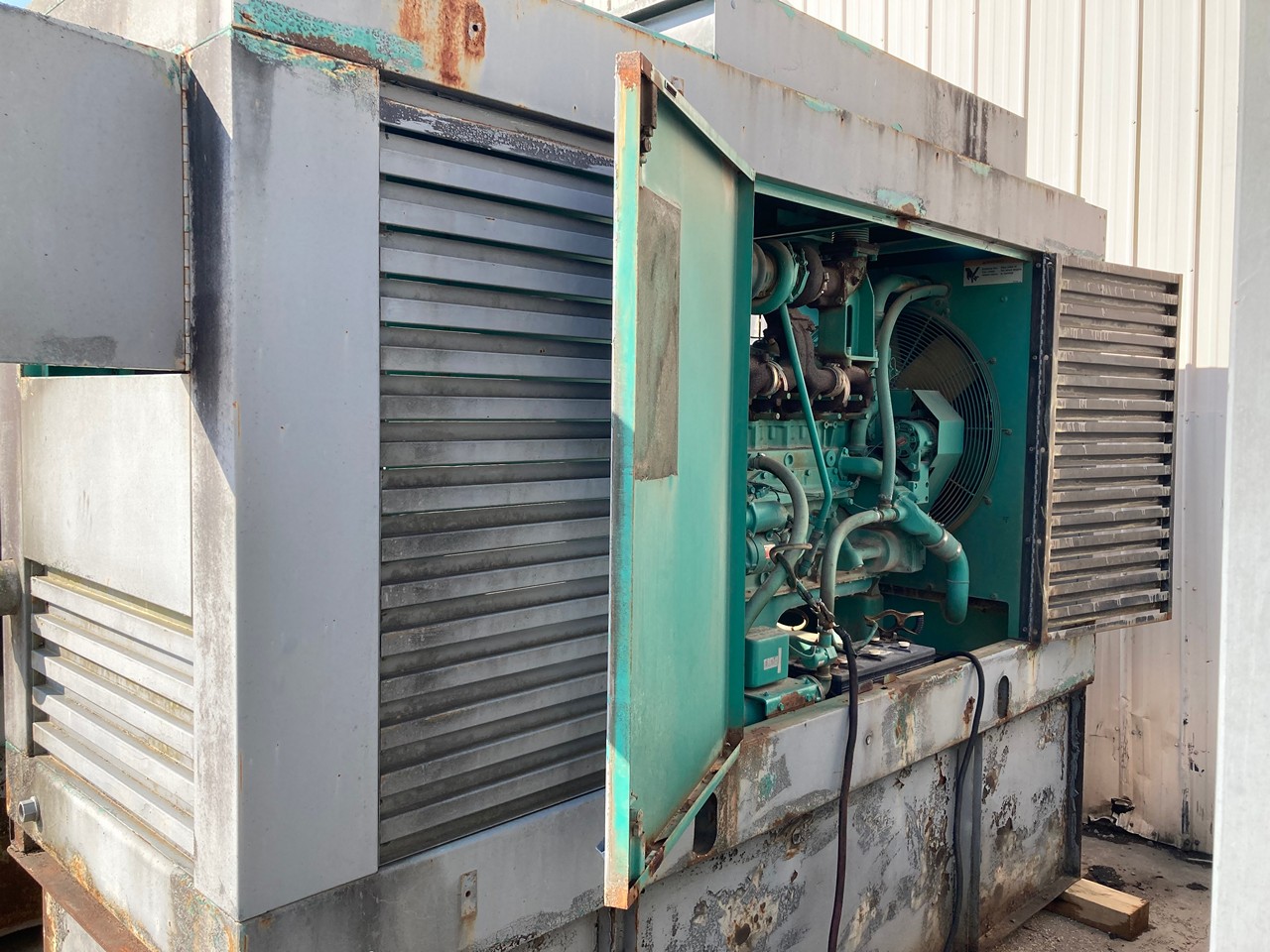 200KW Onan Komatsu Generator