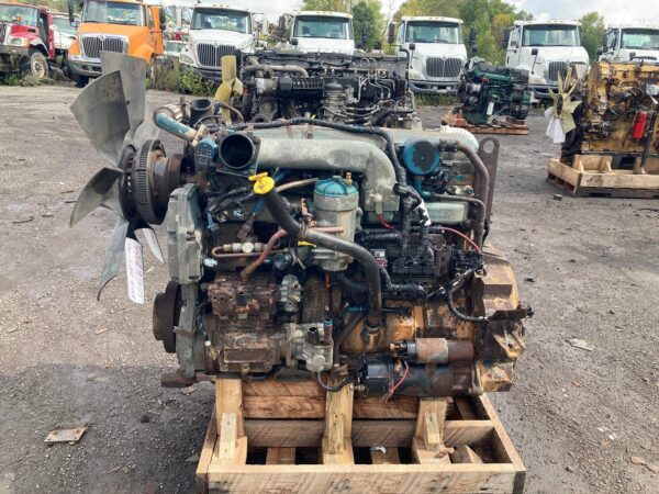 2006 Navistar International DT570