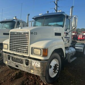 2013 Mack CHU613- T/A Daycab