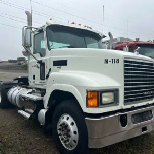 2014 Mack CHU613- T/A Daycab