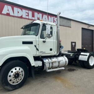 2014 Mack CHU613- T/A Daycab