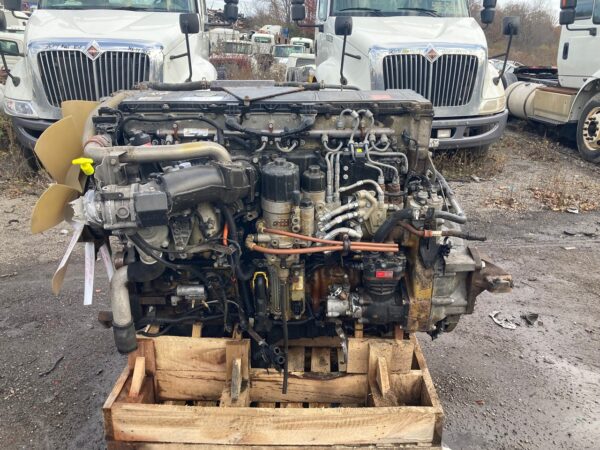 Used 2012 Detroit DD13 471913S