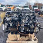 Used 2015 Detroit DD13 471927S