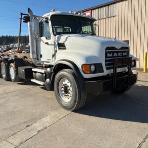 2003 MACK CV713 ROLL OFF