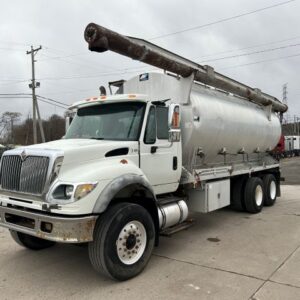 2008 INTERNATIONAL GRAIN TANKER