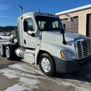 2017 FREIGHTLINER T/A DAY CAB