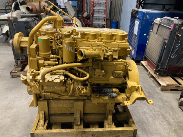 2001 Used 275hp Caterpillar 3126E