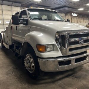 2001 FORD 600 SERIES CREW CAB