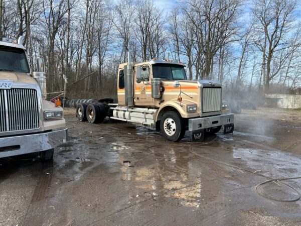 2012 WESTERN STAR SLEEPER