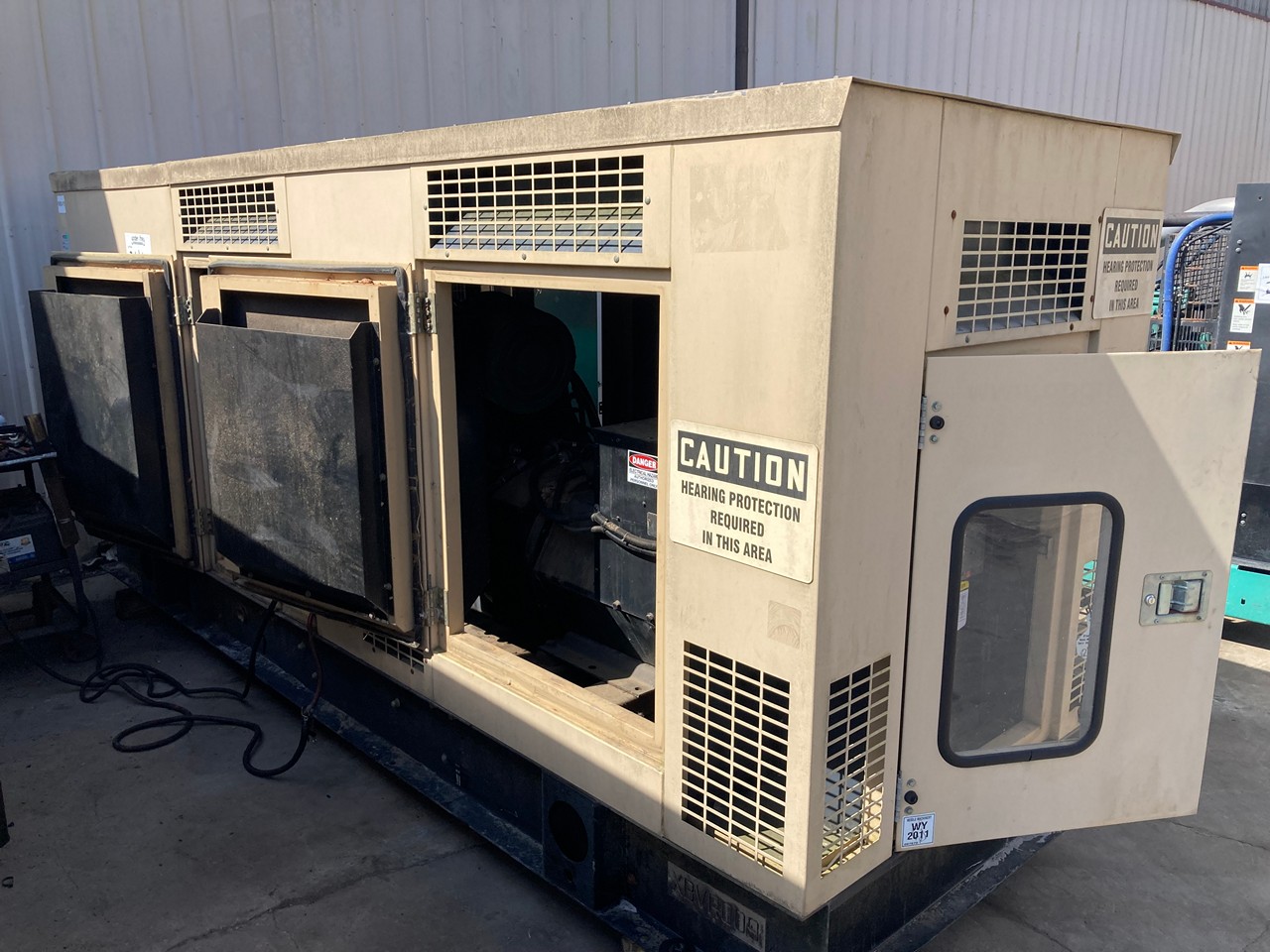 JD 6090HF484 200KW Genset
