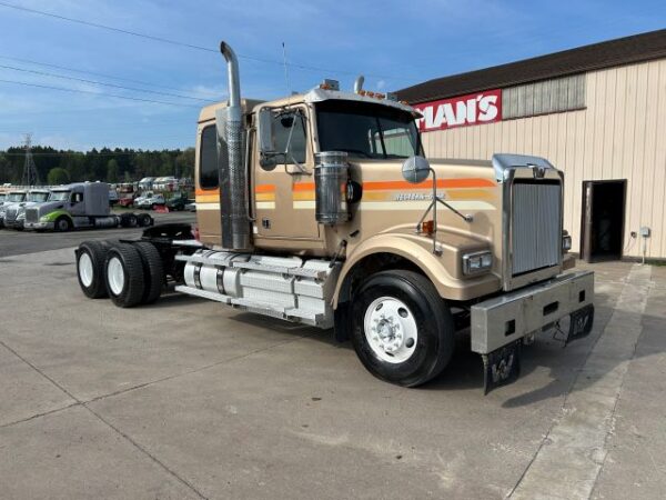 2012 WESTERN STAR SLEEPER