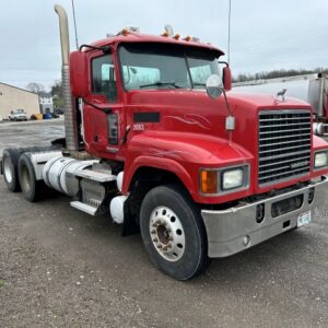2013 MACK DAY CAB
