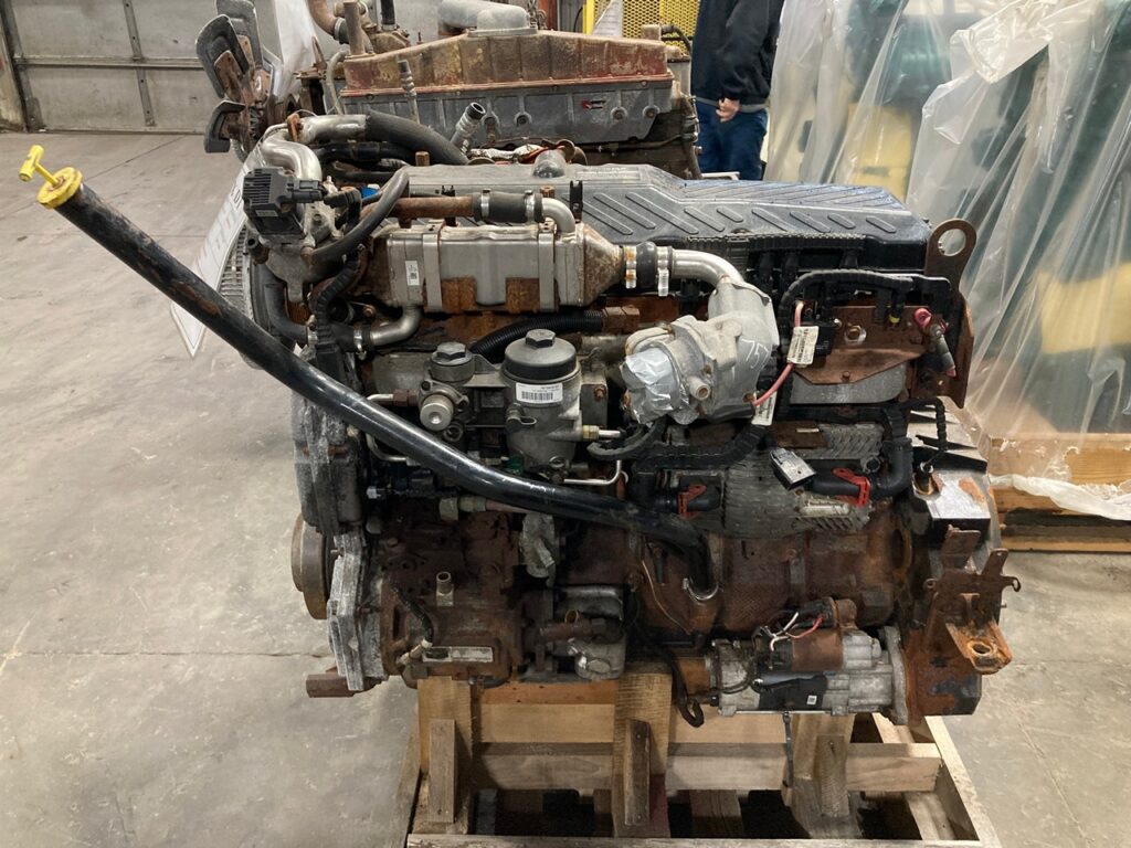International DT MaxxForce 466