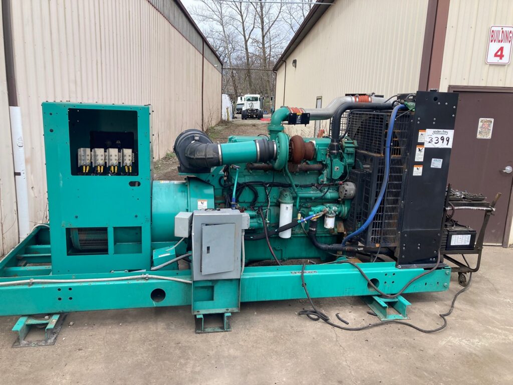 2010 Used QSX15 400KW Diesel Standby Generator Set