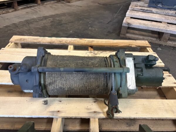 3000 Lb. Hydraulic Winch