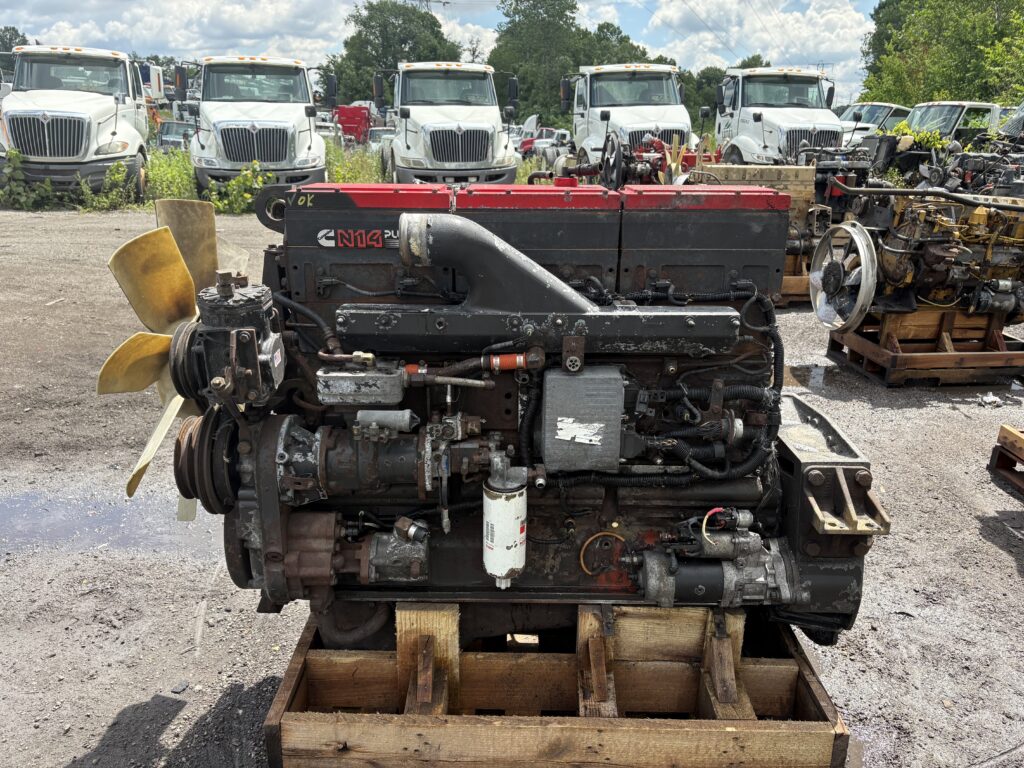 2000 Red Top Cummins N14 Celect Plus
