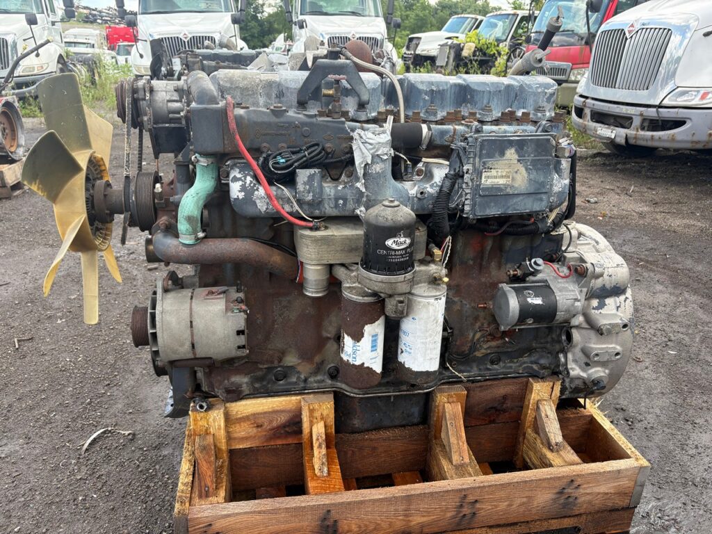 2001 Used Mack E7 Electronic Diesel