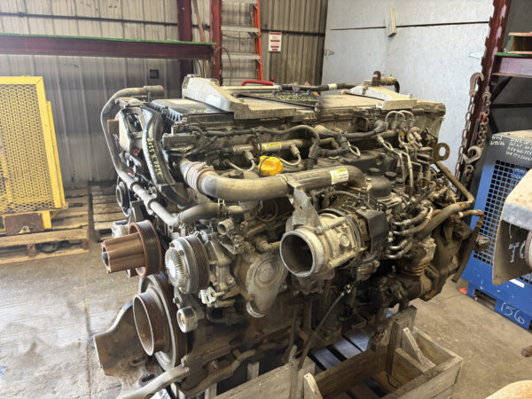 2015 472906S Used DD15 Detroit