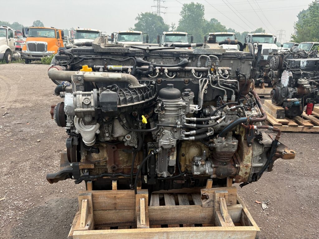 2015 472906S Used DD15 Detroit
