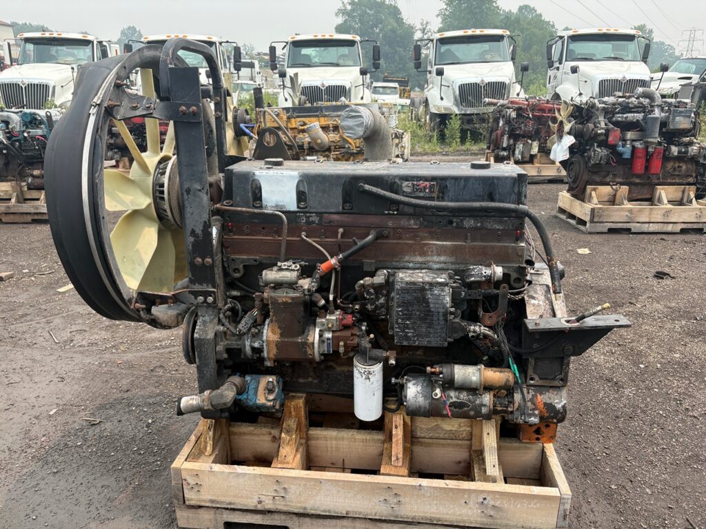 1998 M11 Plus Cummins Engine