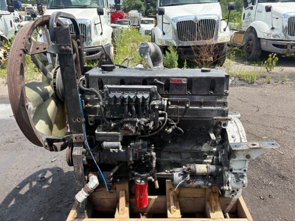1999 ISM Cummins Diesel Engine