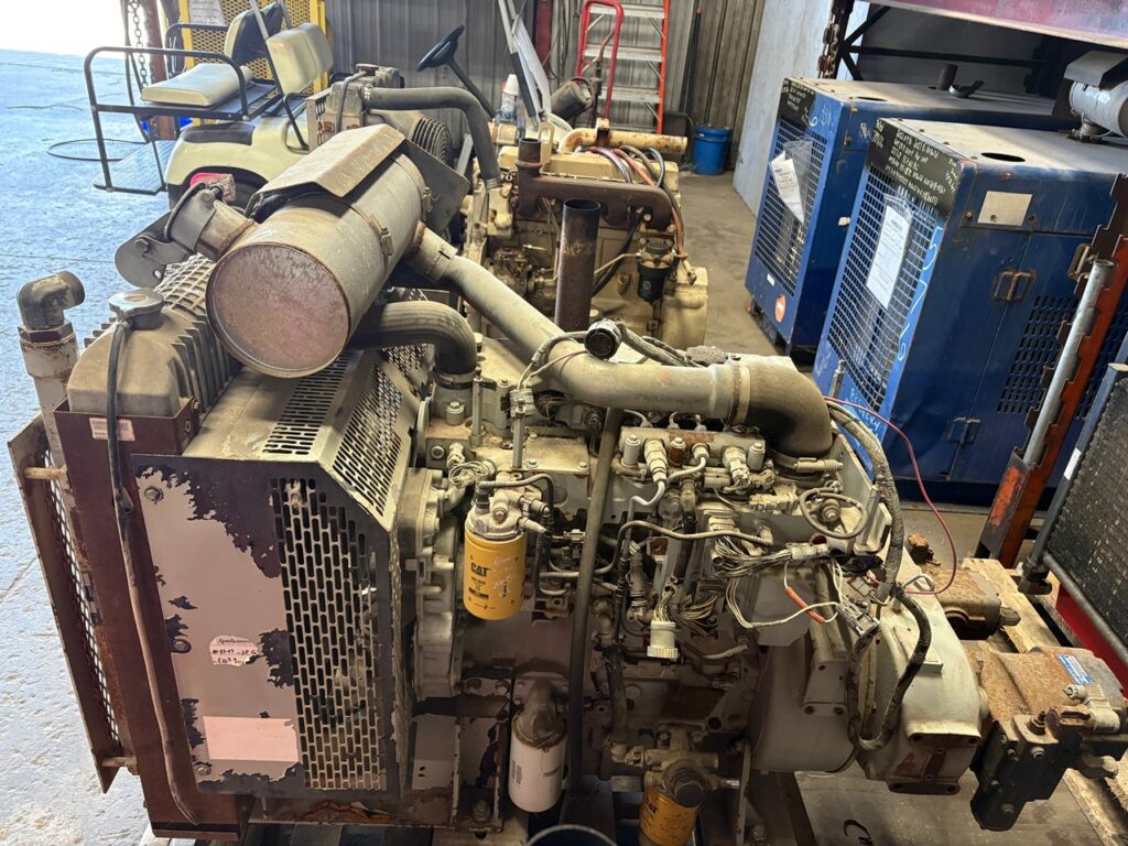 2011 Caterpillar C4.4 with Hydraulics