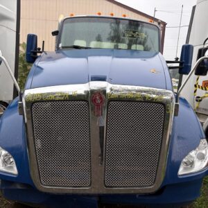 Nice Used Kenworth T680 Hood