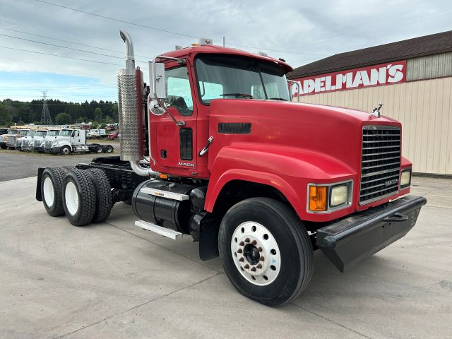 2008 MACK CHU613 DAY CAB